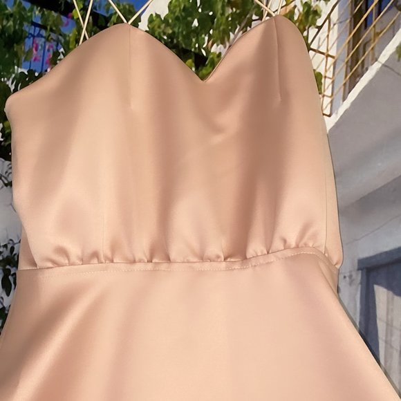 Dress - Picture 3 of 4